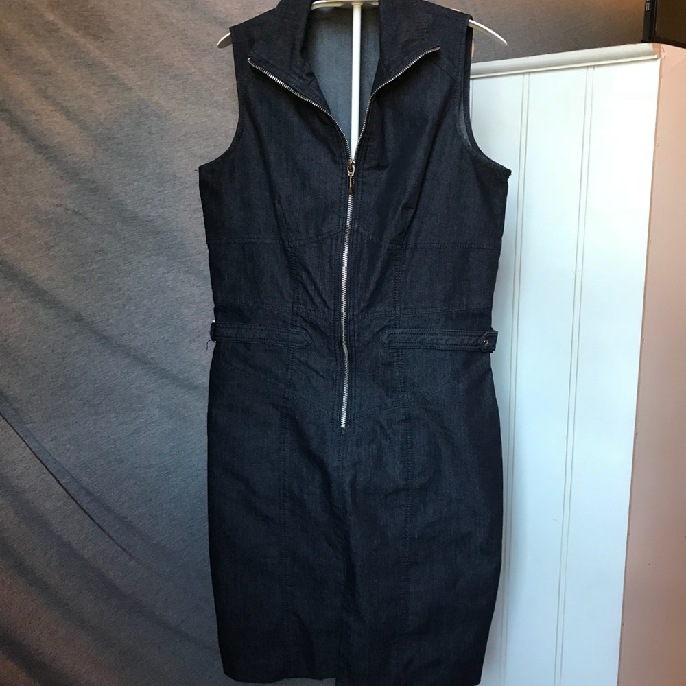 fitted denim zip up dress with collar 🔗